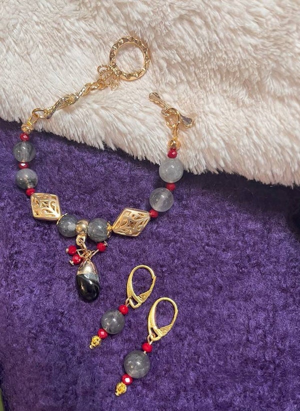 Black and Grey teardrop Bracelet and Earrings Set: 202311rbw02 25w6-8b1.5e