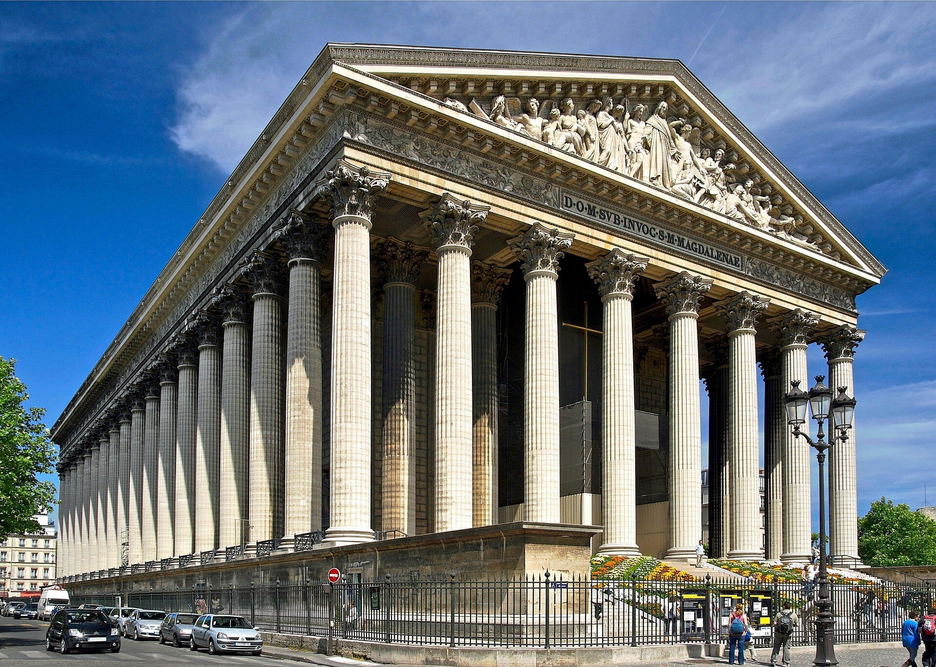 12019-paris-106397_1920-standard.jpg
