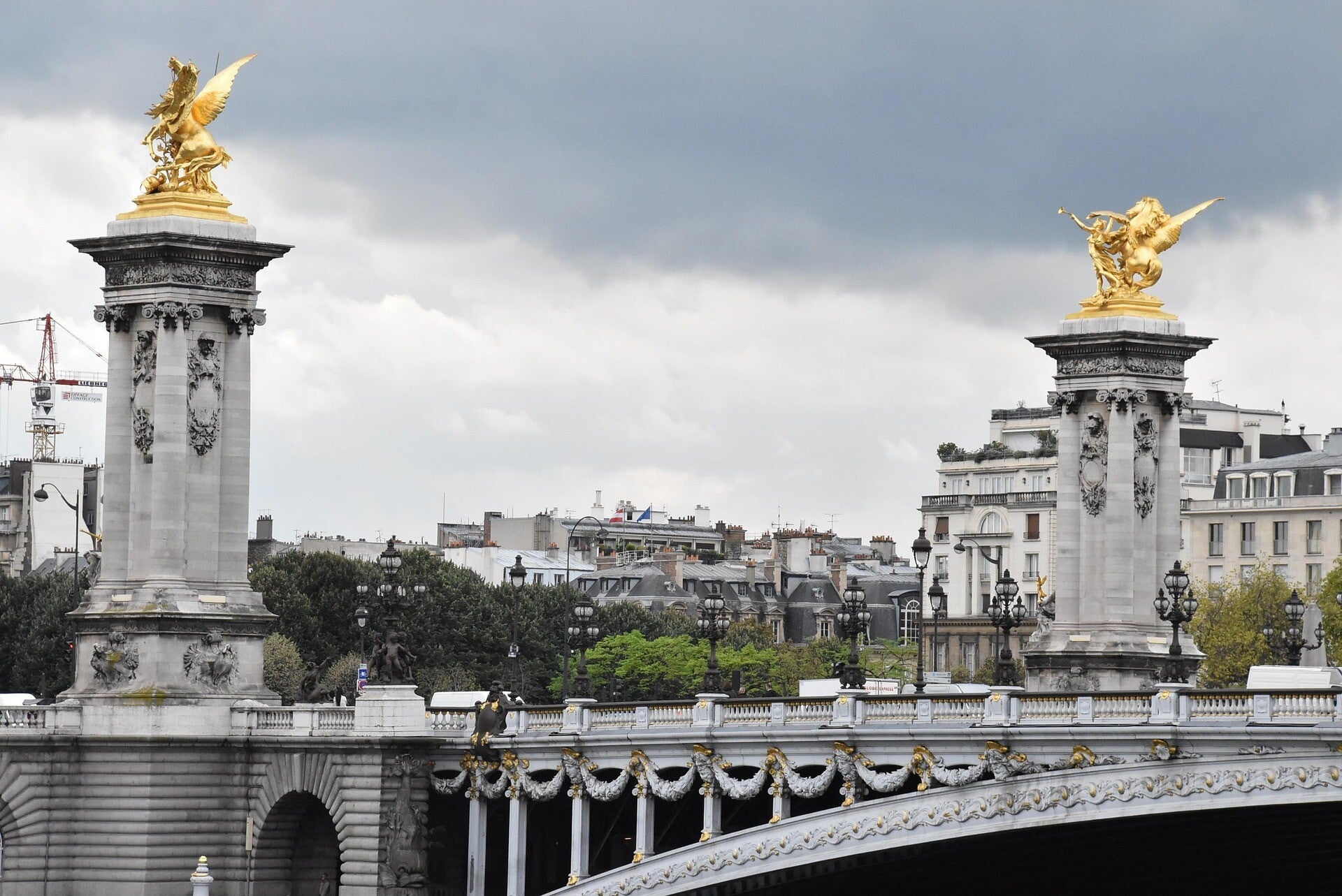 latalapayne-paris-964517_1920-standard.jpg