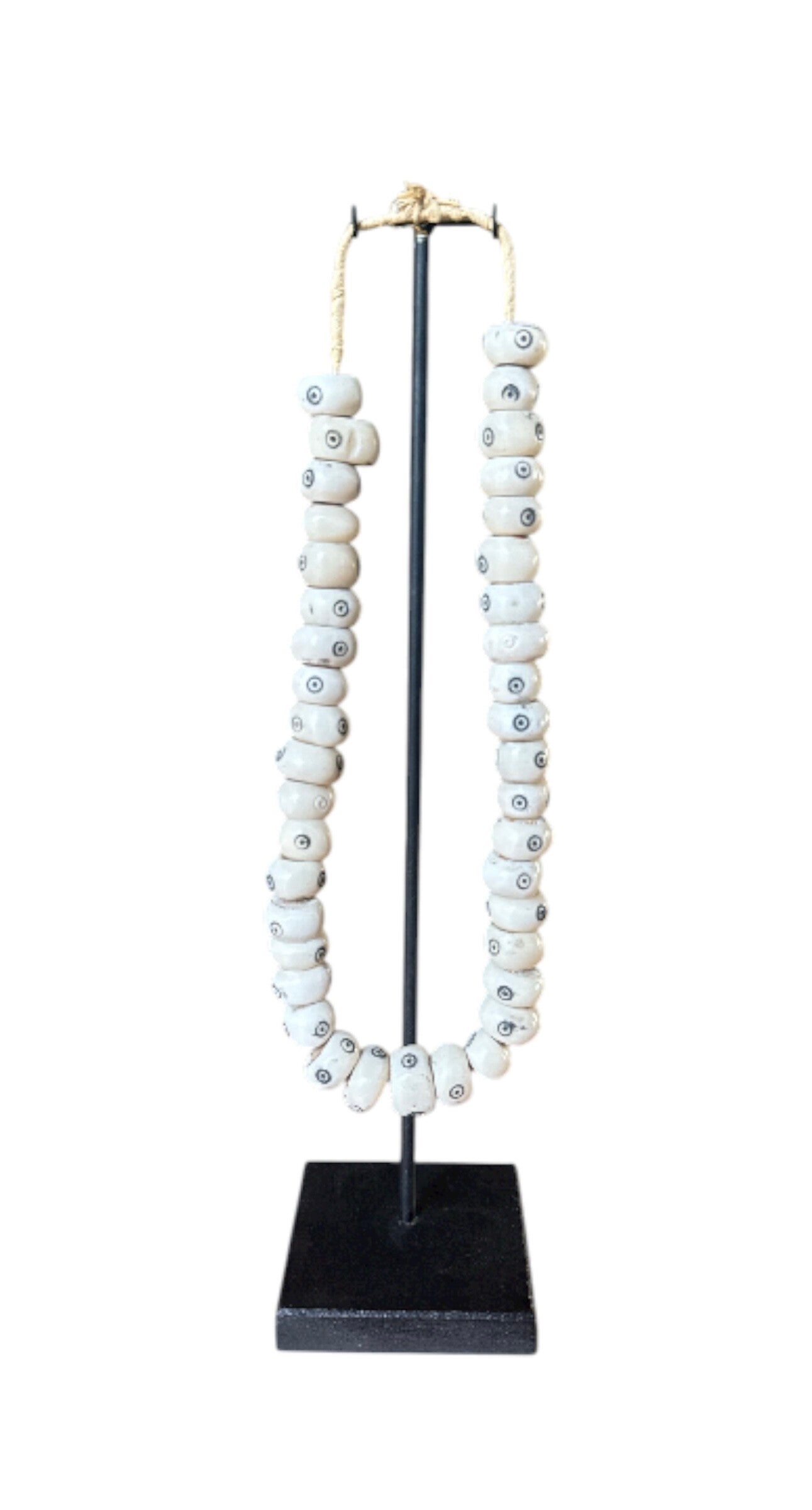 Kralenketting op standaard K11