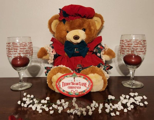 Mamma Bear with 2 candle holders