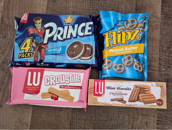 1x Flipz Peanut Butter 1x LU mini Biscuits 1x LU Croustille Strawberry 1x Lu Prince Vanille
