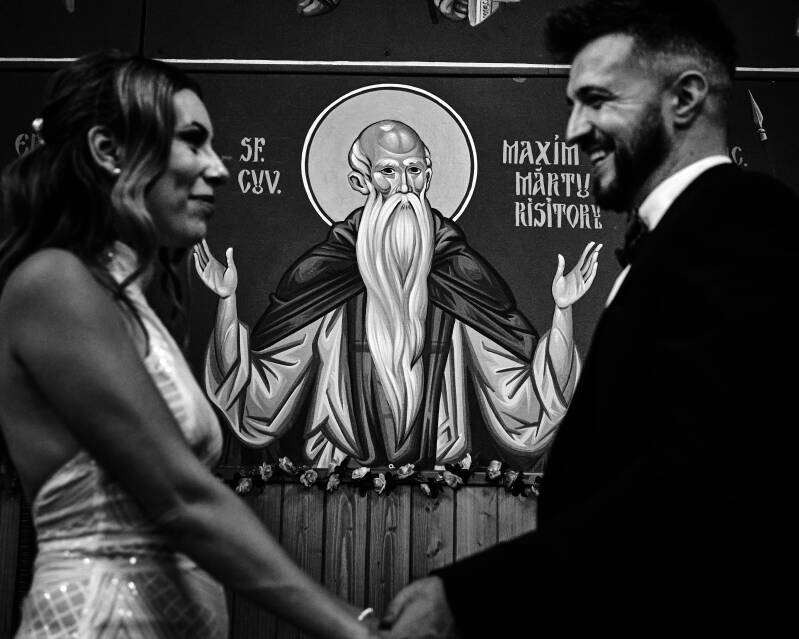 fotógrafo de bodas Madrid, fotografía de boda artística, reportaje de boda emocional, amor verdadero, boda religiosa, fotógrafo profesional Madrid, fotografía en blanco y negro, boda elegante.