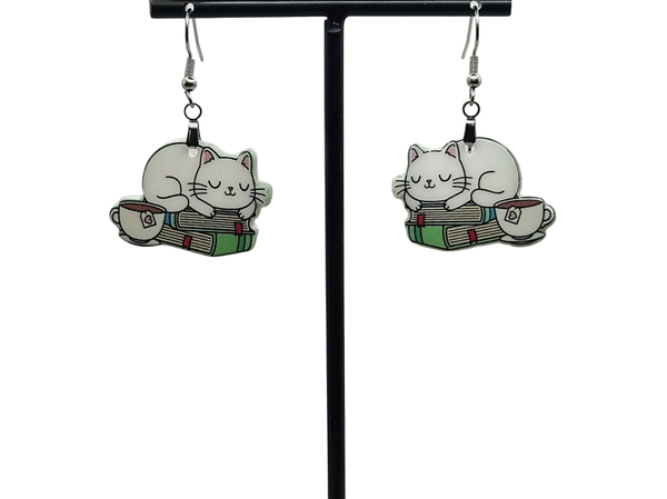 Boeken kat oorbellen