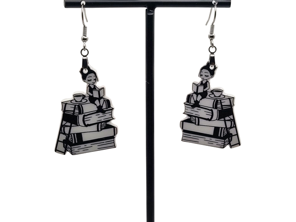 Boekenmeisje oorbellen