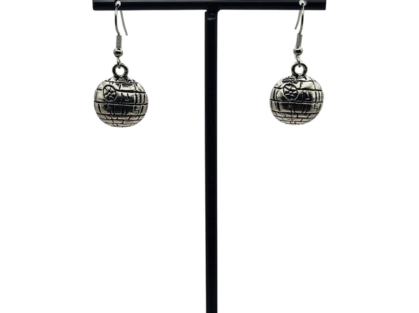 Death star oorbellen