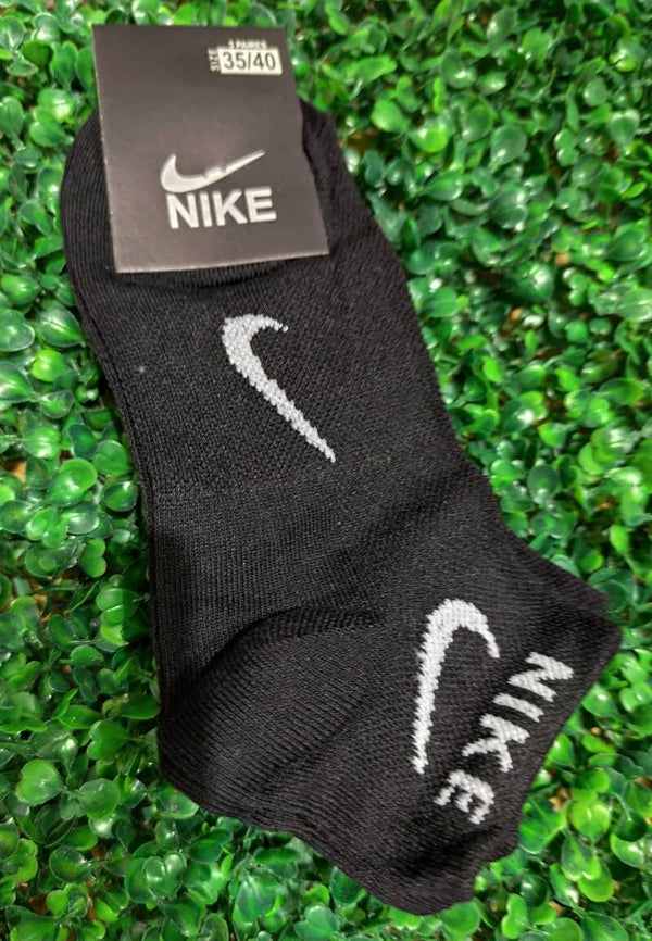 Calcetines Nike y Adidas