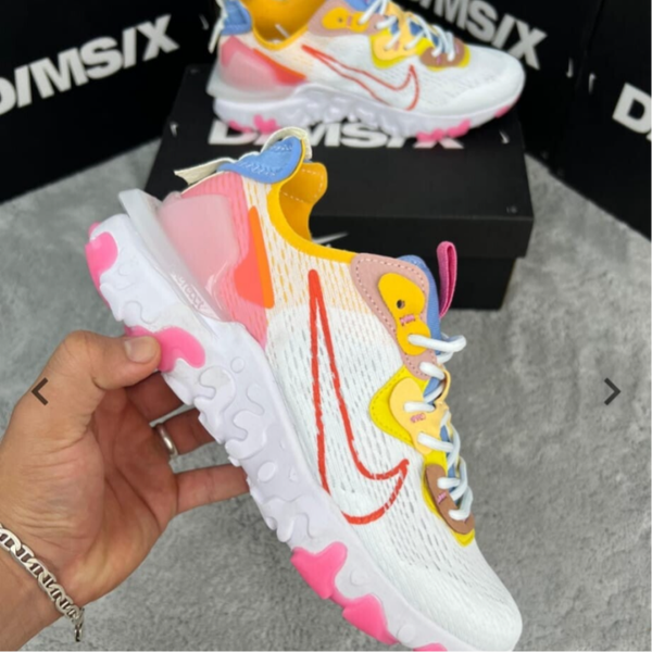 Nike React