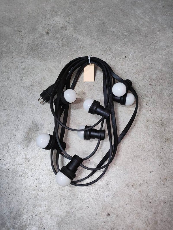 2e kans Prikkabel   5 m. met  7  lampen