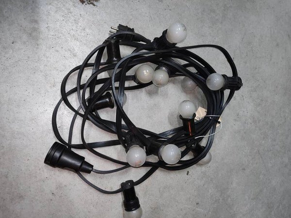 2e kans Prikkabel  10 m. met 12 lampen