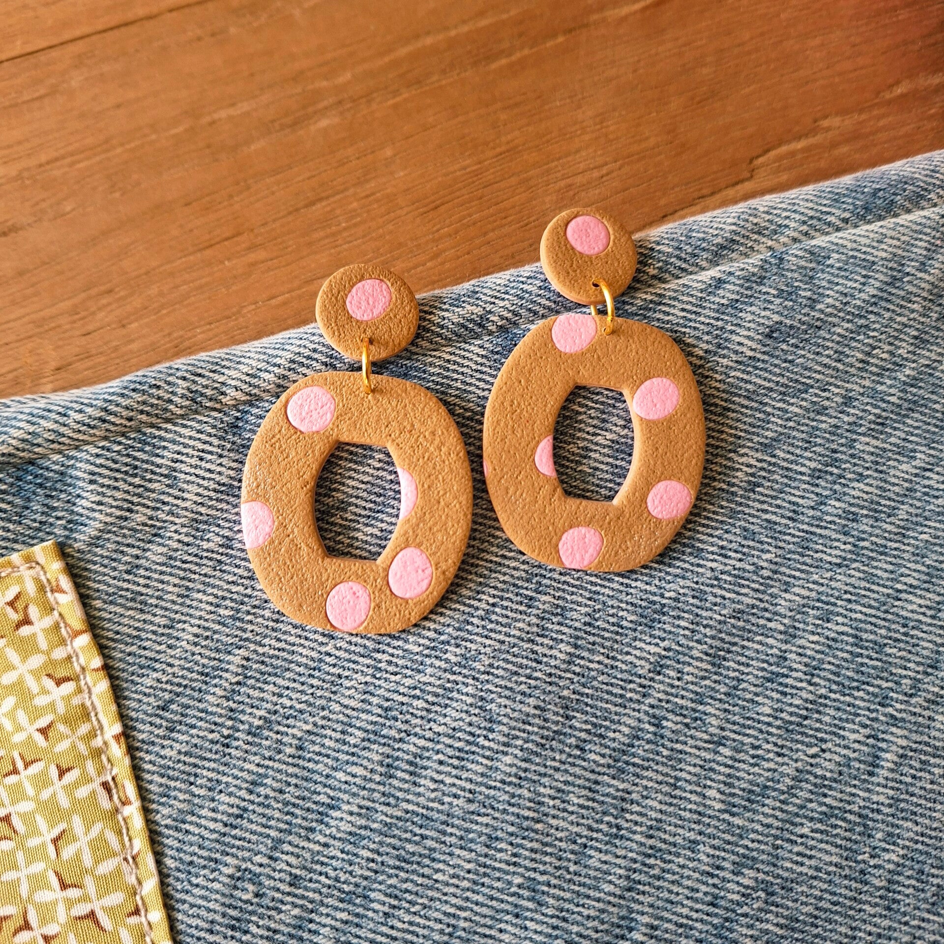 Oorbel Latte polka dot