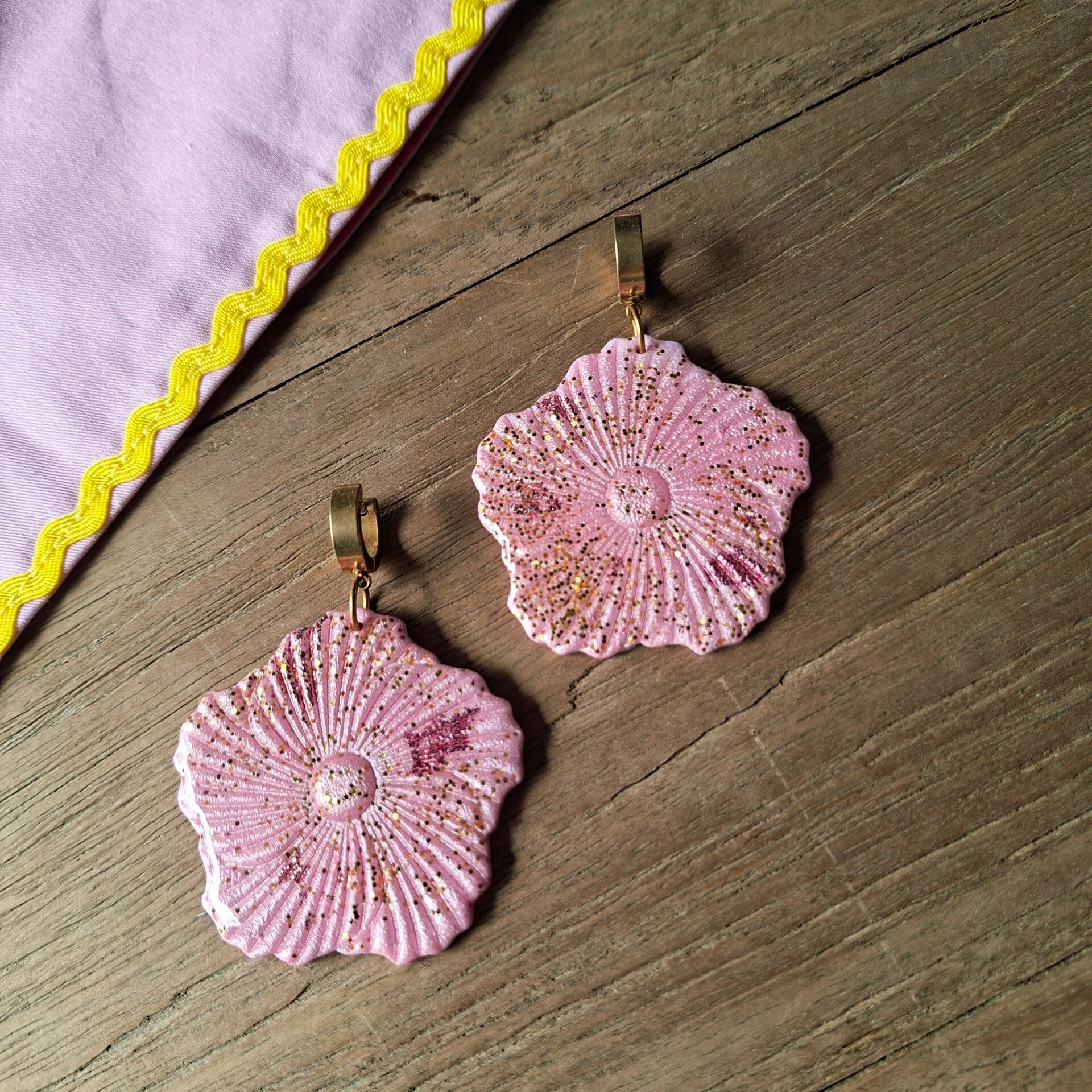 Oorbel Hibiscus Rose