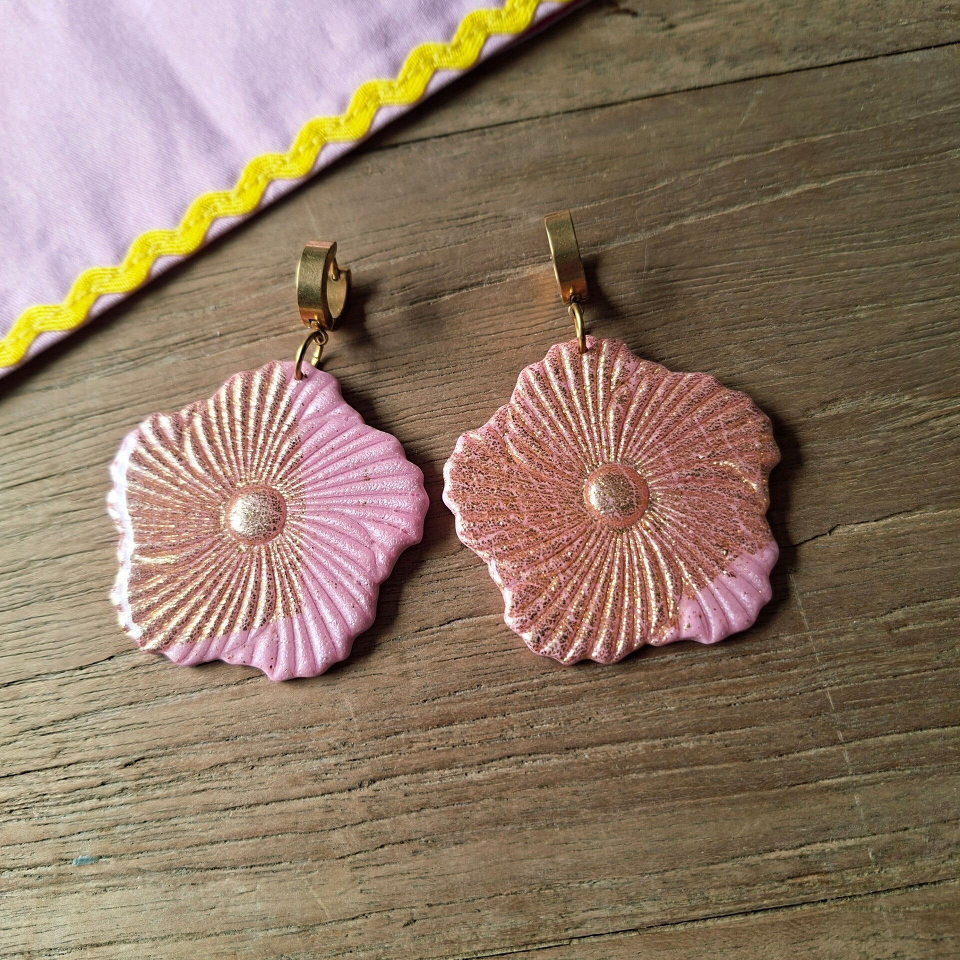 Hibiscus Gold