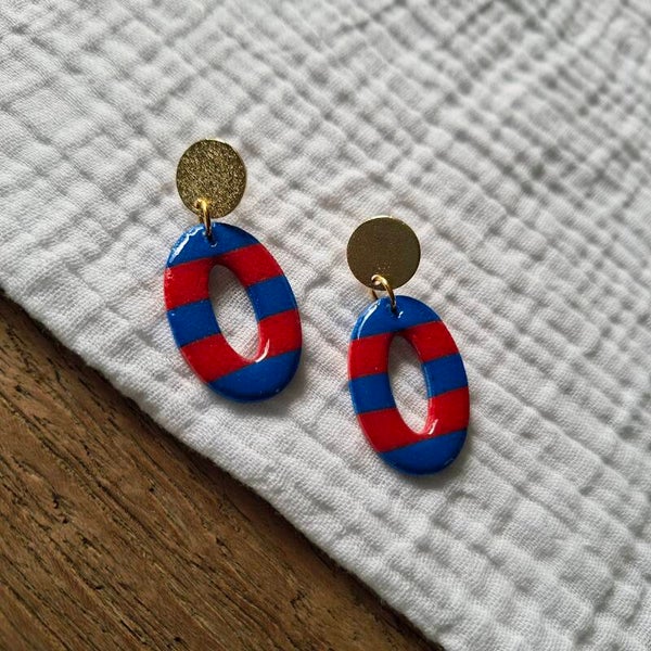 Oorbel met vlag & wimpel