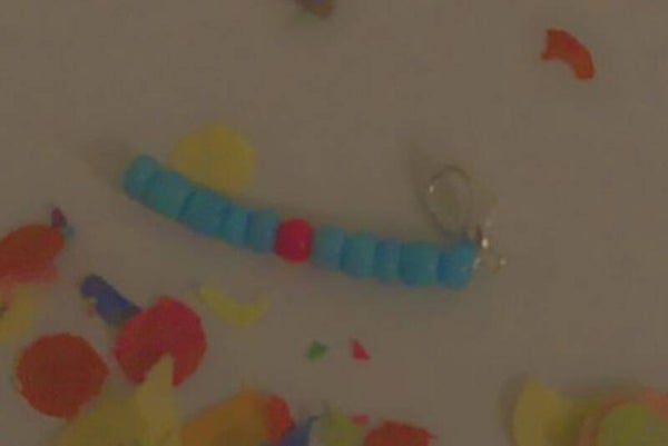 Blauw met roze sleutelhanger