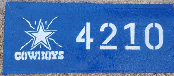 Double Curb Marker With Logos