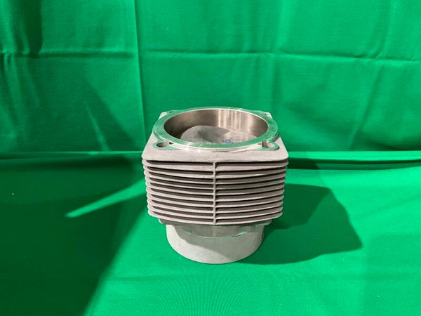 Porsche 911 3.2 ltr cylinders with pistons SET NEW 93010398103