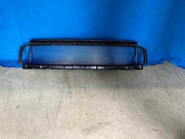 Porsche 911 992 GT3 Lufteinlassgitter mitte / Stoßstange vorne 9GT807681A OK1