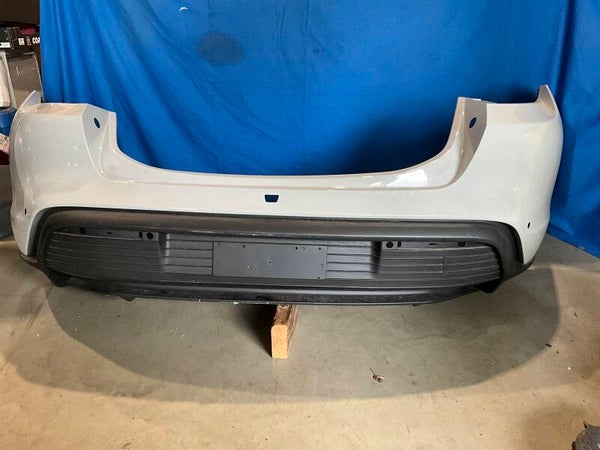 PORSCHE TAYCAN 9J Rear Bumper 9J0807421E Hinten Stoßstange New