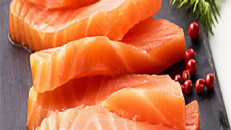 Assiette de Saumon Fumé à l'Alcyone Fort-Mahon