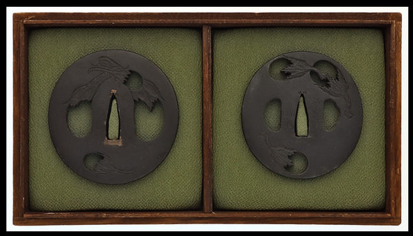 Tsuba 4 (coppia Daishō) - primo periodo Edo - certificato NBTHK