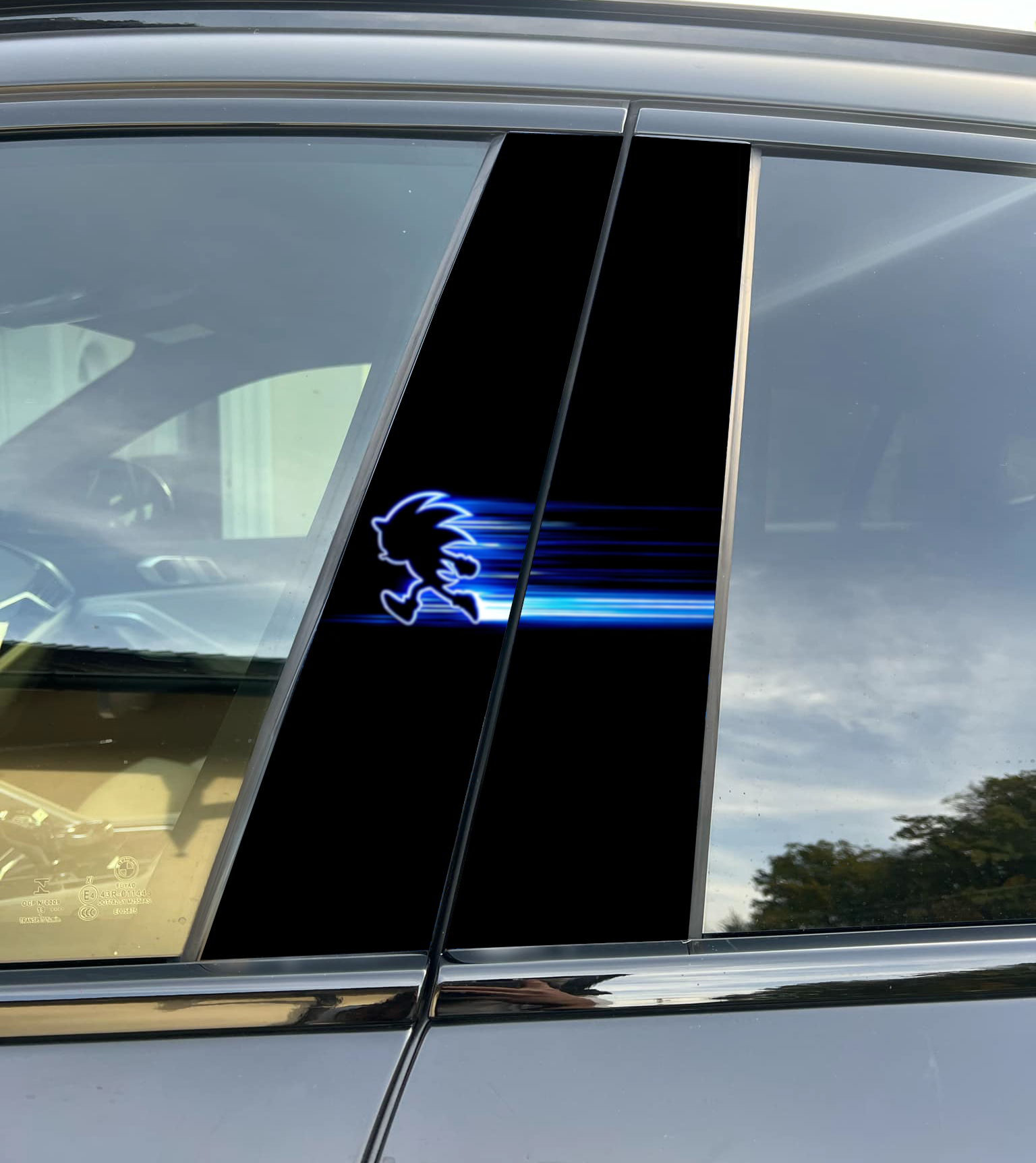 Premium Vinyl Car Pillar Wrap Stylish & Durable B-Pillar Sonic Speed