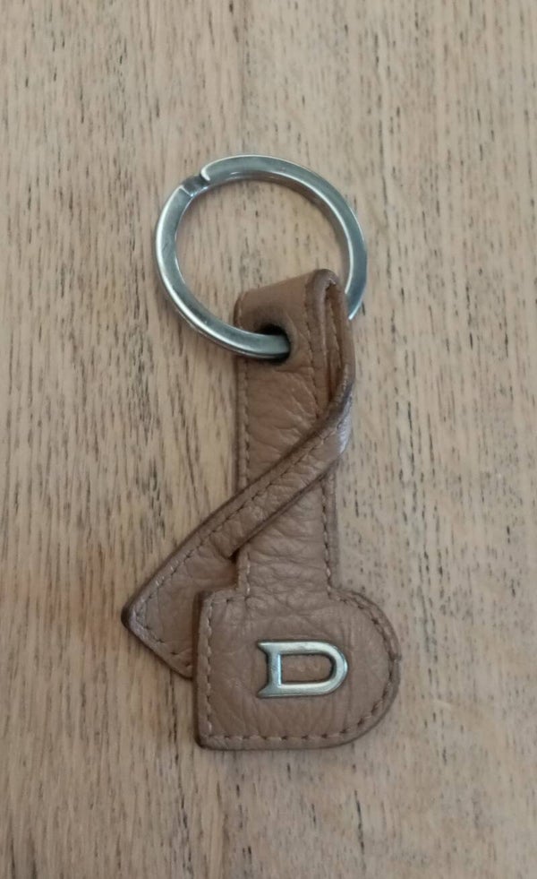 Delvaux sleutelhanger taupe