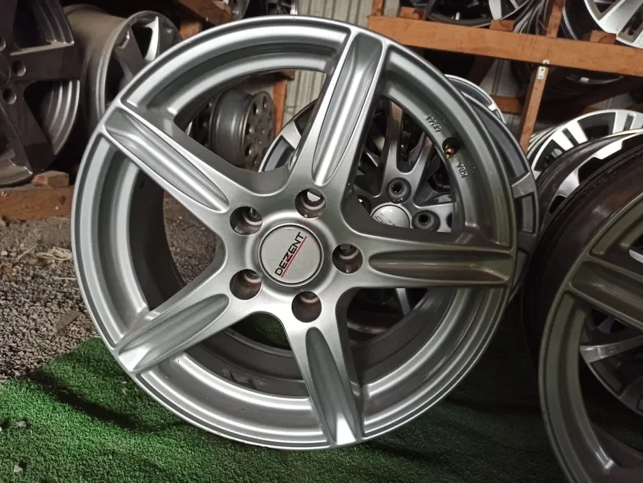 KOMPLET ALUFELG DEZENT 16 CALI 5X112