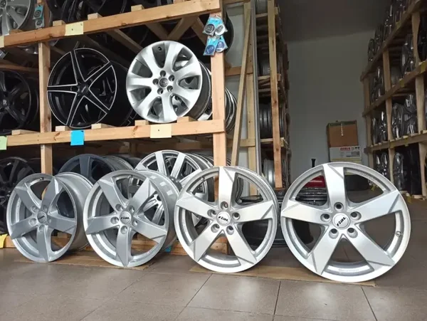 FELGI ALUMINIOWE ORGINAŁ RIAM 5X108 17"