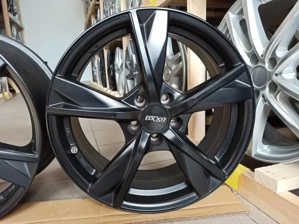 FELGI ALUMINIOWE ORGINAŁ OXXO 5X108 18"