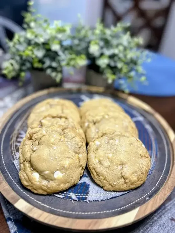Brown Butter Macadamia white Chocolate chip cookies