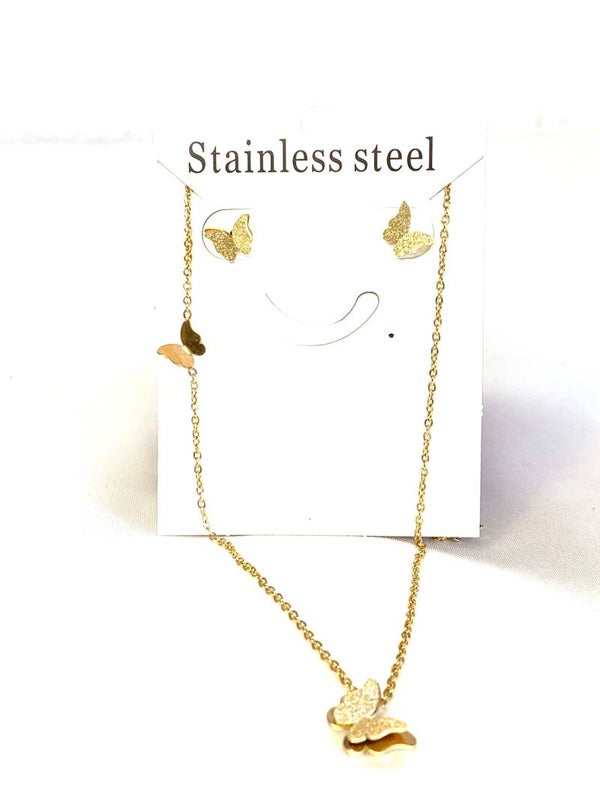 Ensemble Boucles d’oreilles + Collier correspondant en Acier Inoxydable Couleur Or avec 2 Pendentifs Papillons