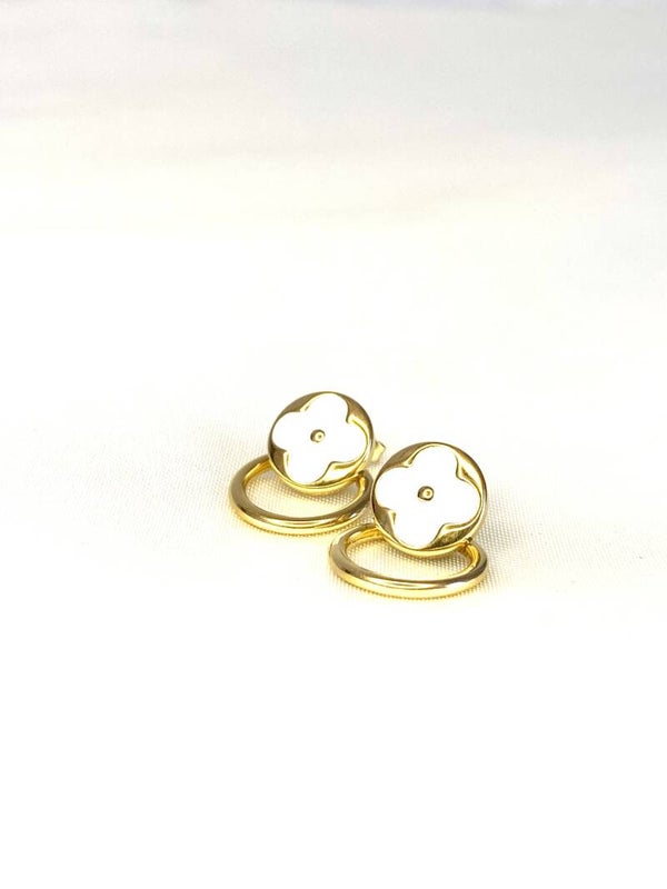 Boucles d'oreilles rondes en acier inoxydable - forme de trèfle à fleurs blancs