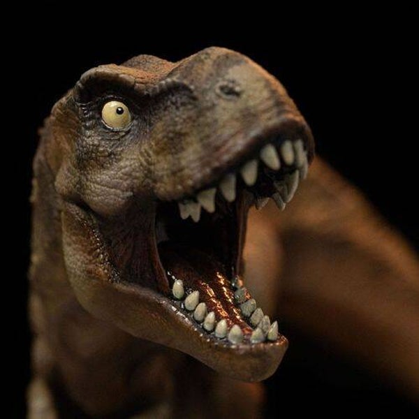 Jurassic Park – Minifigura Mini Co. PVC T-Rex Illusion (15 cm)