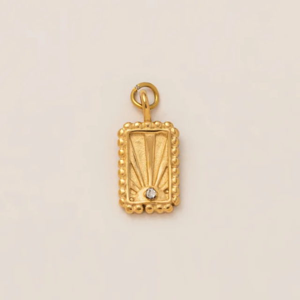 Sunburst Bedel – Gouden Zonnestraal Charm met Kristal | 1001 Nacht Collectie