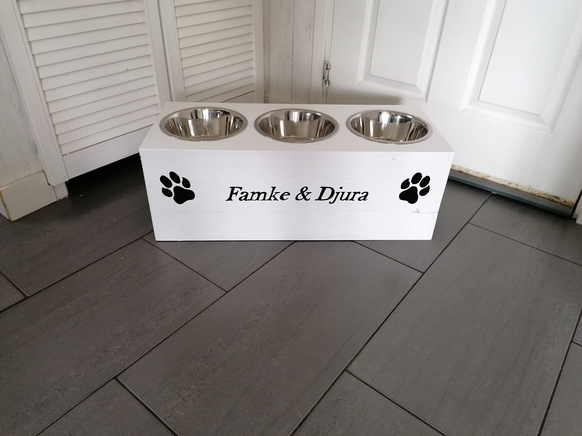 `Boris`Voer en drinkbak standaard met 3 rvs bakjes