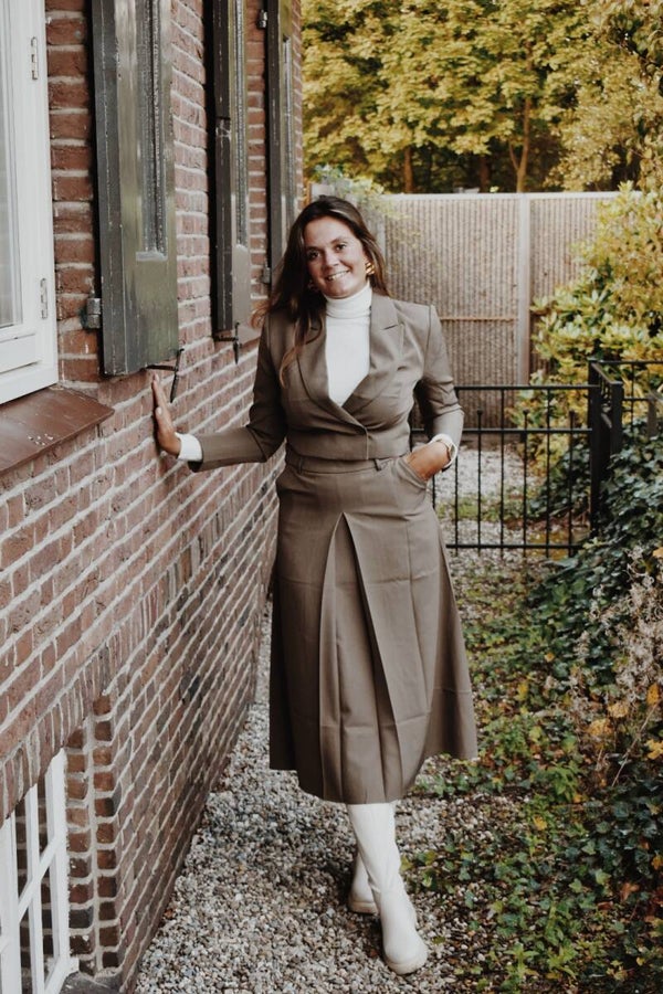 The brown skirt