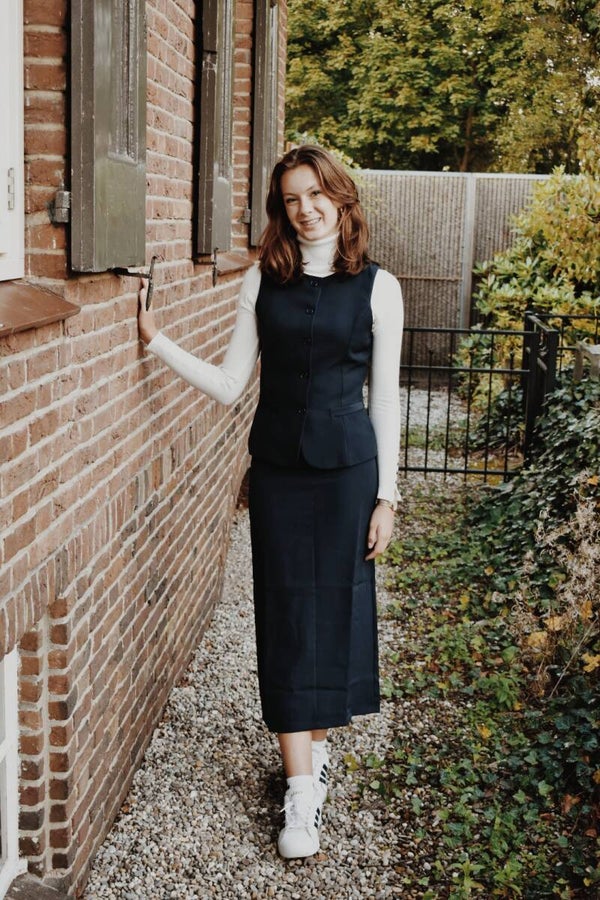 The blue office skirt