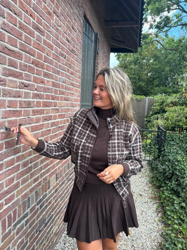 Bruin ruitjes vest