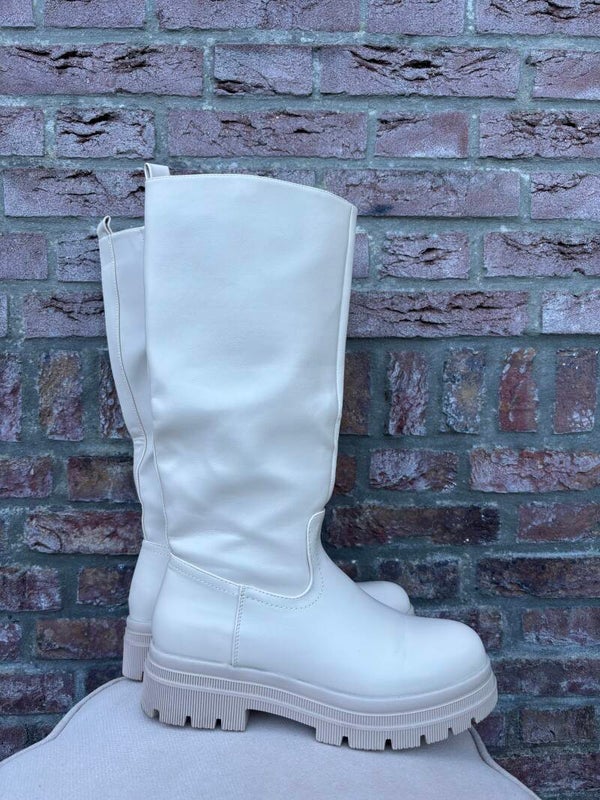 Beige Kledinghuisje laarzen