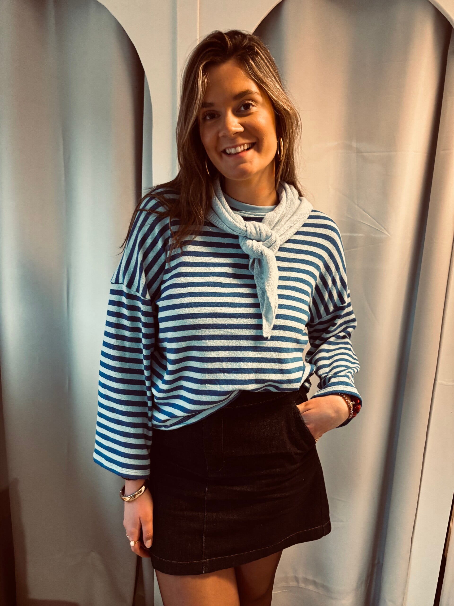 Blue happy longsleeve