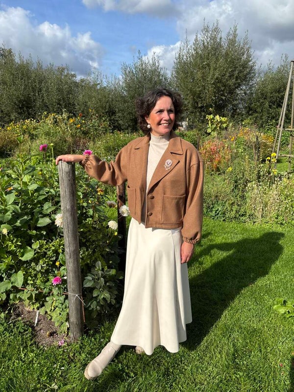 Crème leather skirt