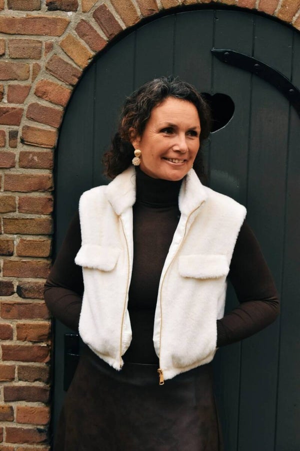White bont gilet