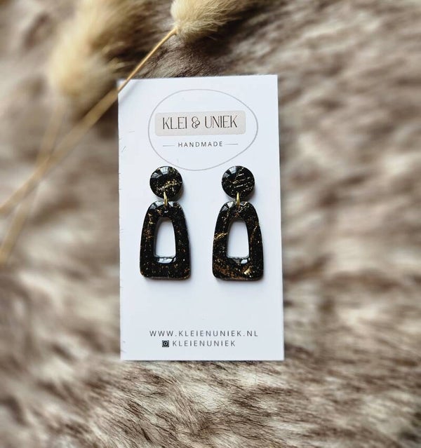 Oorbel Noa | zwart met goudfolie