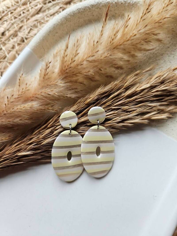 Oorbel Serah | geel-beige-doorschijnend