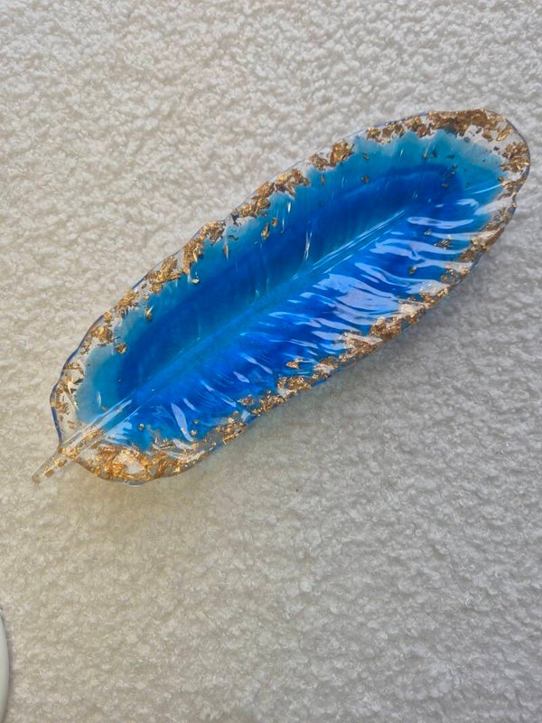 🌟 1. Ocean Feather