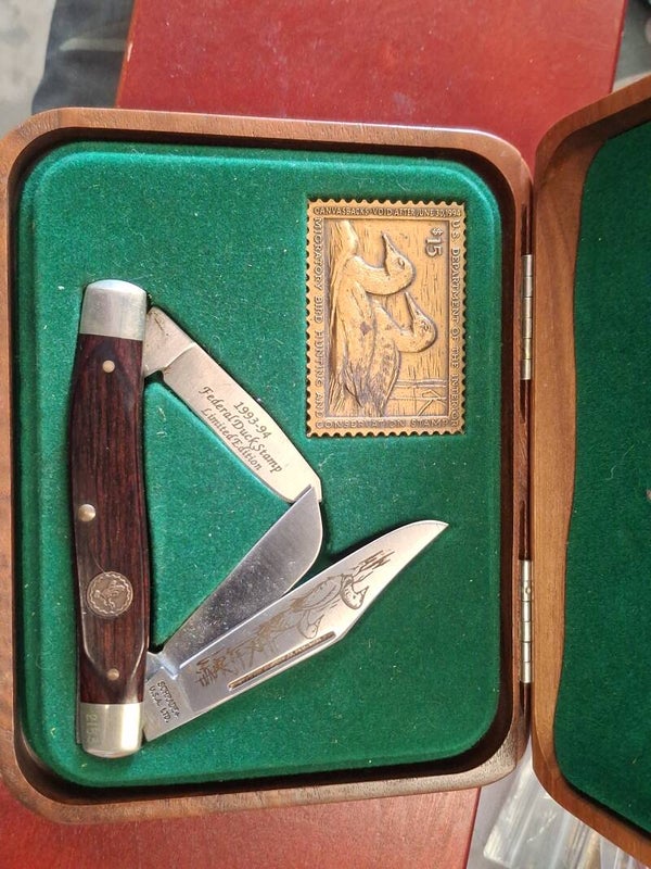 Used Commerative shrade folding knife and duck stamp