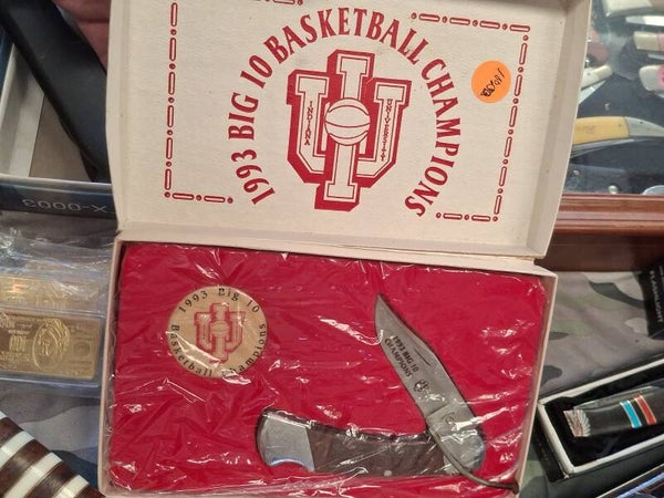 1993 basket ball champs knife
