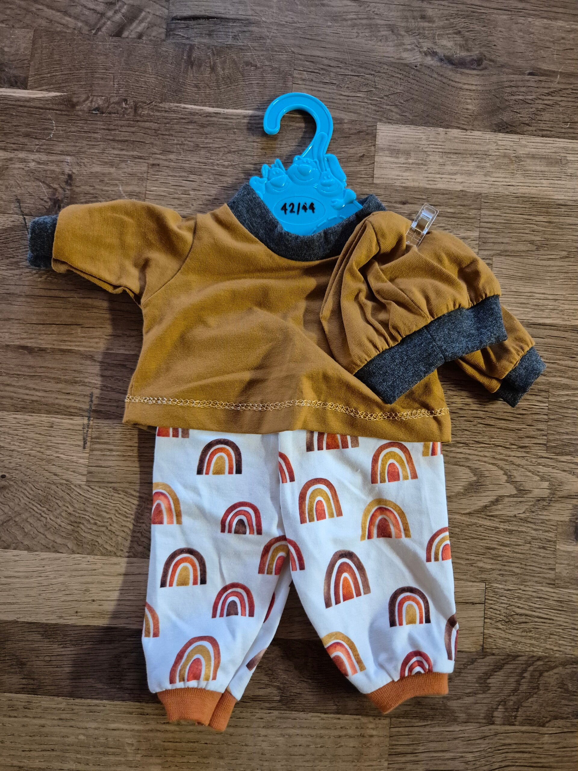 Kleiderset Regenbogen