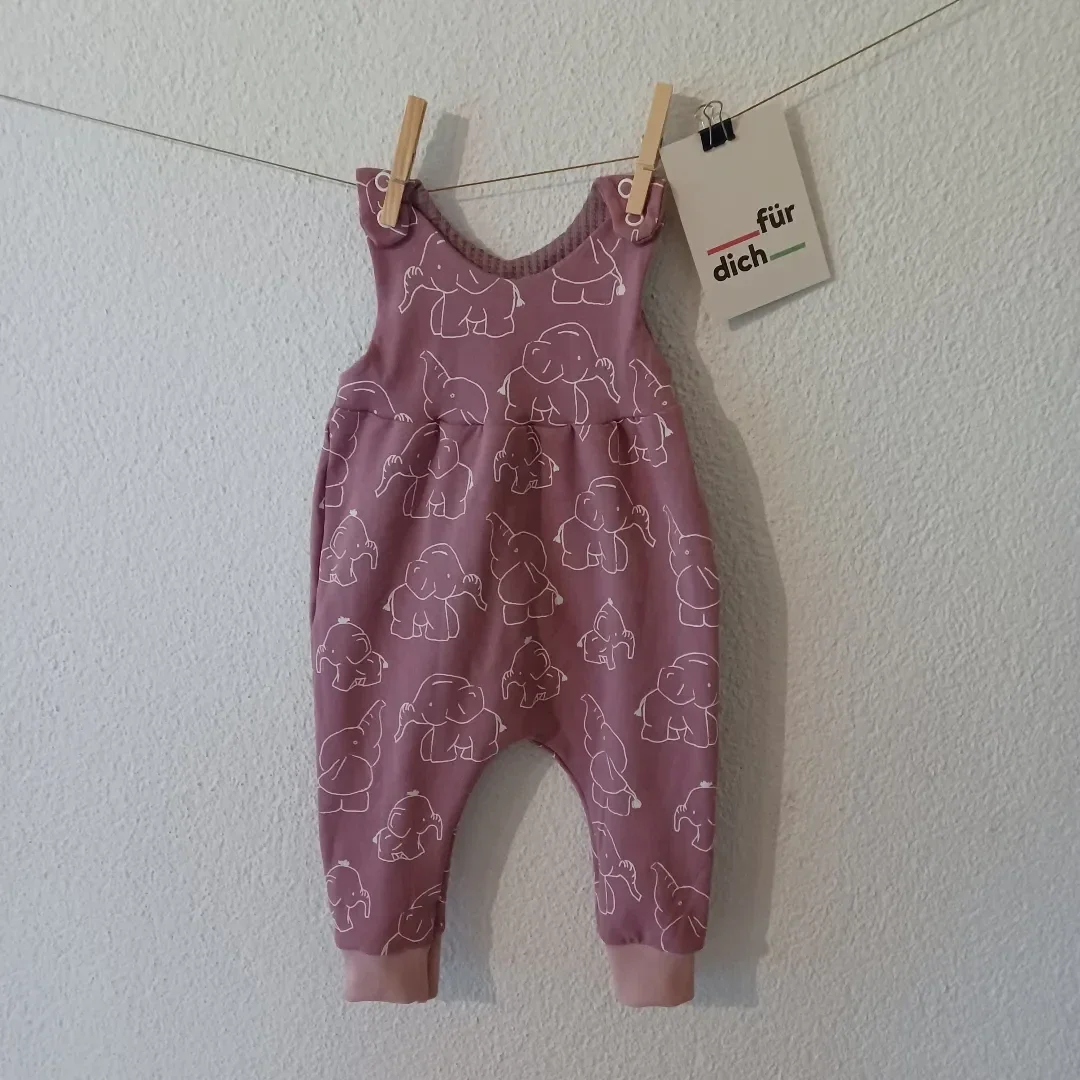 Strampler Elefant